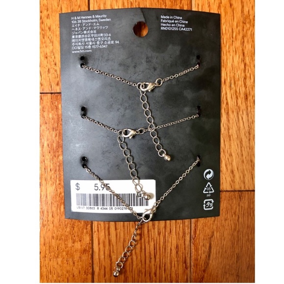 2/$8 H&M Beaded Silver Layering Bracelet Bundle - Picture 3 of 4